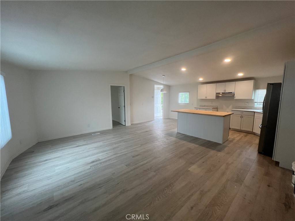 San Bernardino, CA 92410,760 E 9th. St. #109