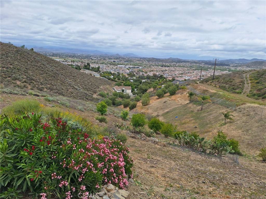 Menifee, CA 92587,24299 Las Flores