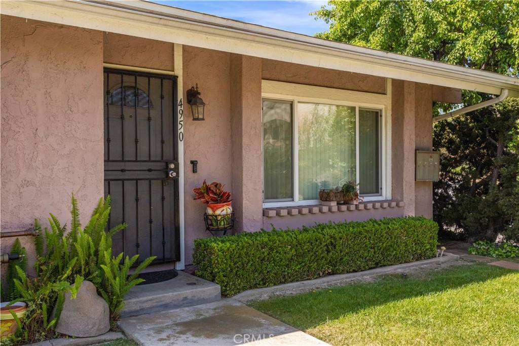 Yorba Linda, CA 92886,4946 Liverpool ST
