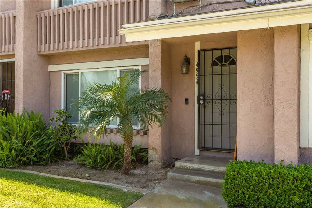 Yorba Linda, CA 92886,4946 Liverpool ST