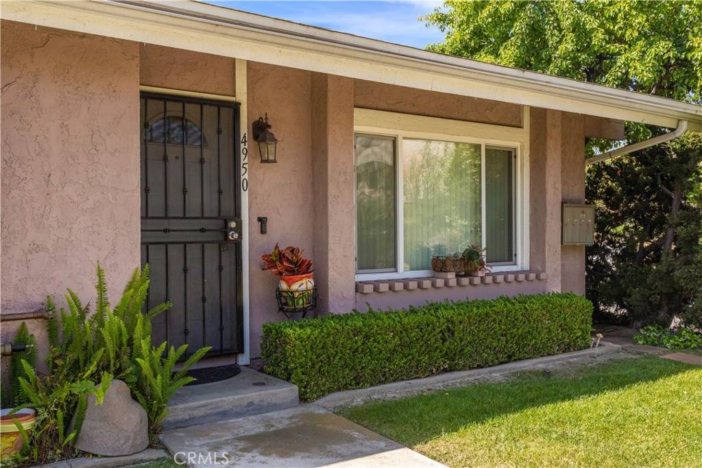 Yorba Linda, CA 92886,4946 Liverpool ST
