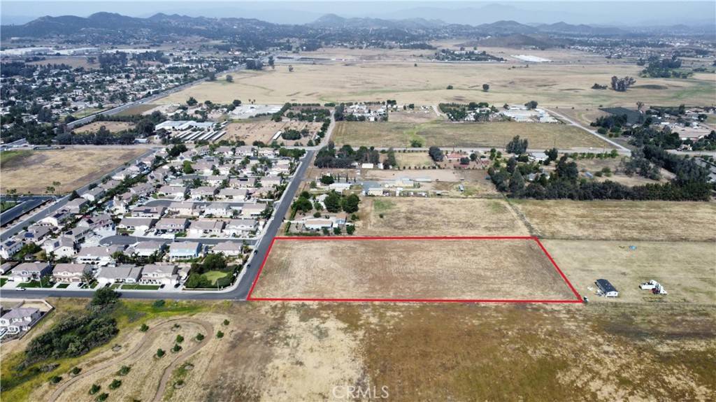 Menifee, CA 92584,1 Loretta AVE