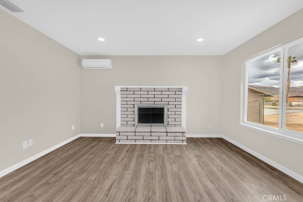 29 Palms, CA 92277,6073 Daisy AVE