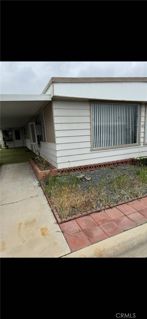 Hemet, CA 92545,601 N Kirby ST #37