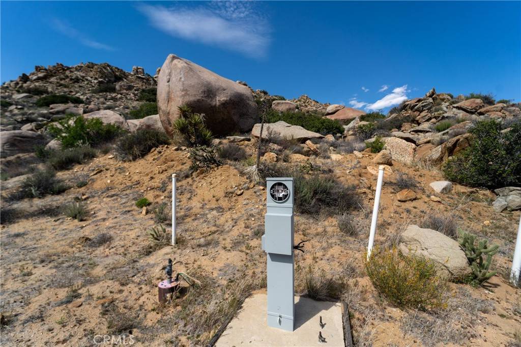 Anza, CA 92539,62582 Bear Track CT