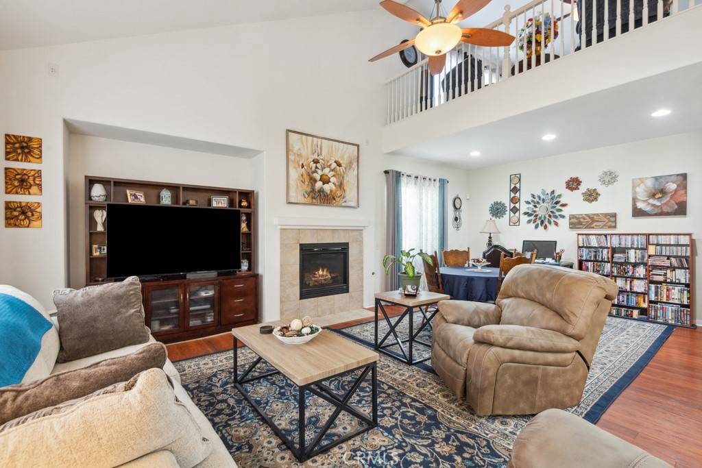 Menifee, CA 92584,32797 Secretariat CT