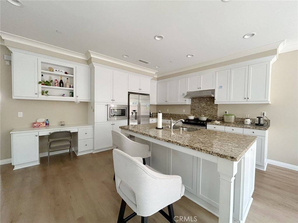 Irvine, CA 92620,59 Coleridge