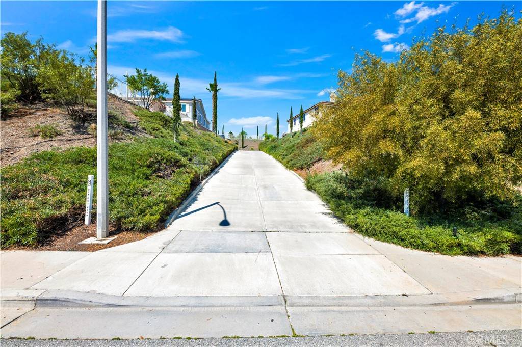 Lake Elsinore, CA 92532,8 Via Del Fico CT