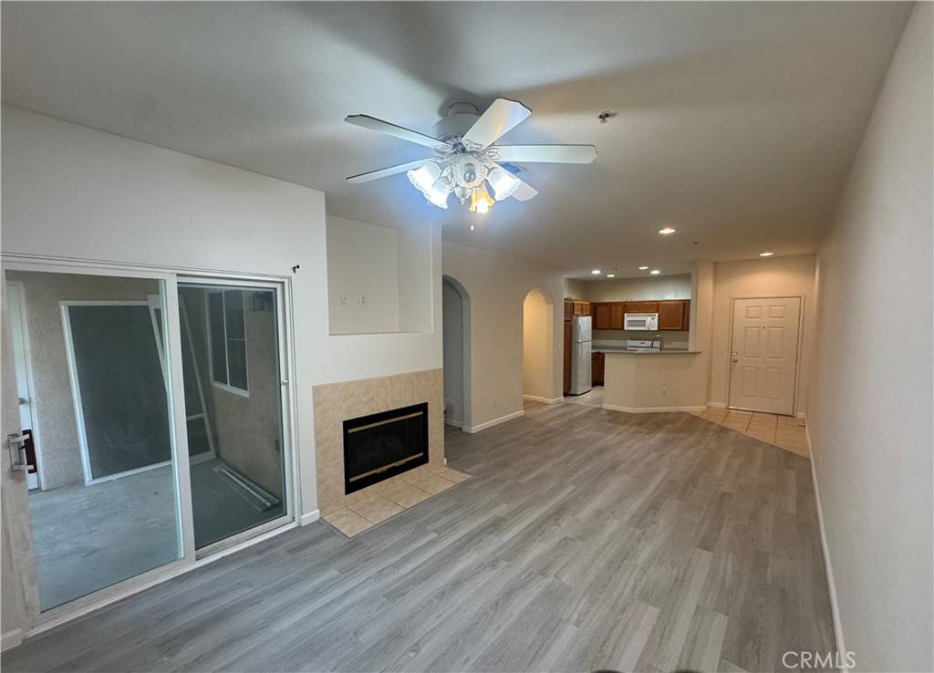 Murrieta, CA 92563,26368 Arboretum WAY #3202