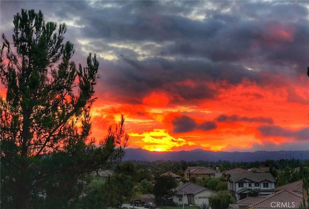 Temecula, CA 92592,42621 Hussar CT