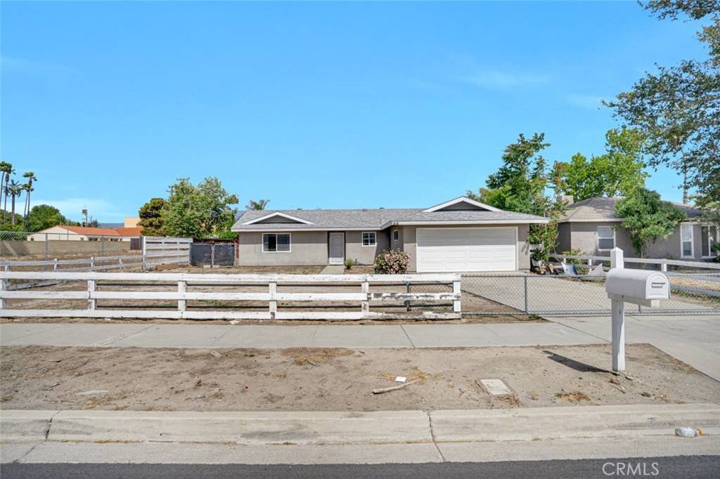Hemet, CA 92543,816 S State ST