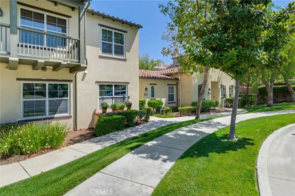Corona, CA 92883,4329 Junction ST #103