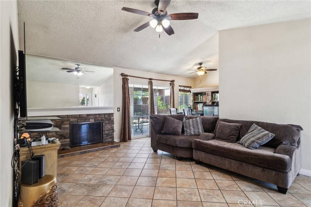 Hemet, CA 92545,2348 Rose AVE
