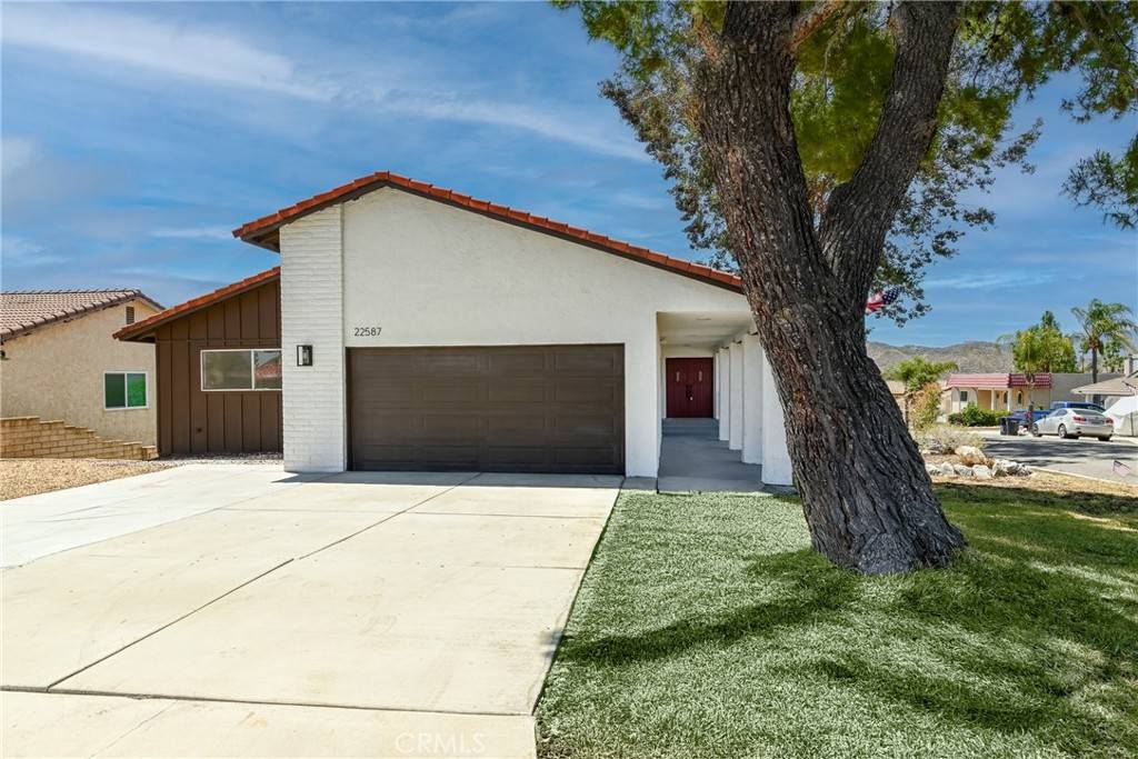Canyon Lake, CA 92587,22587 Canyon Lake Dr S DR S