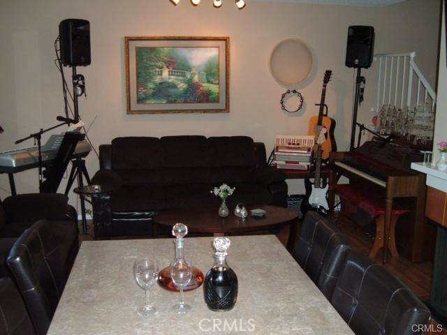 Simi Valley, CA 93065,2452 Chandler Ave. #1