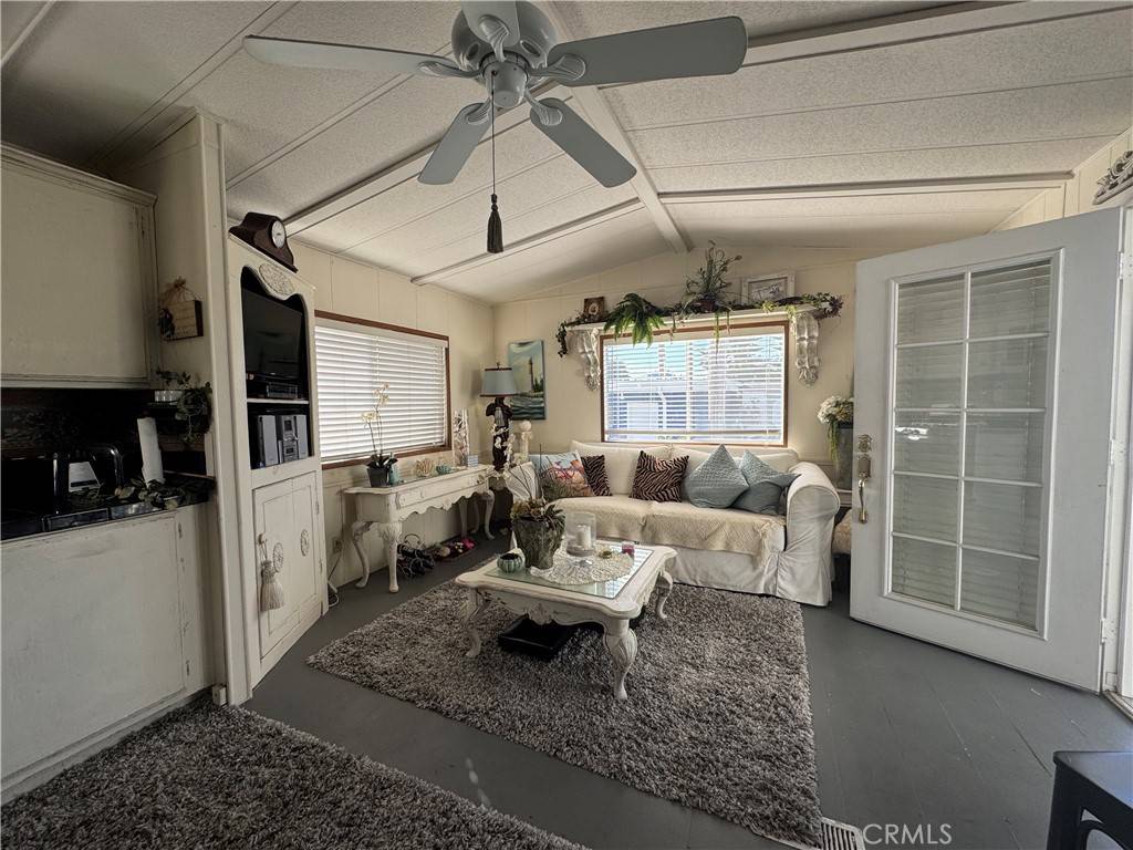 Oceanside, CA 92054,900 Cleveland #67