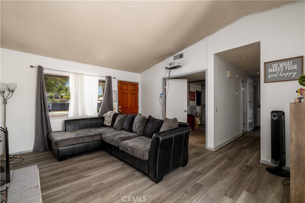 Moreno Valley, CA 92553,23621 Suncrest AVE