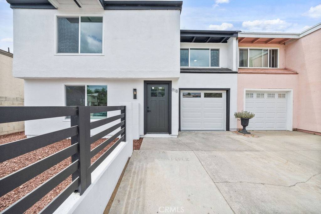 Vista, CA 92084,818 Lemon AVE
