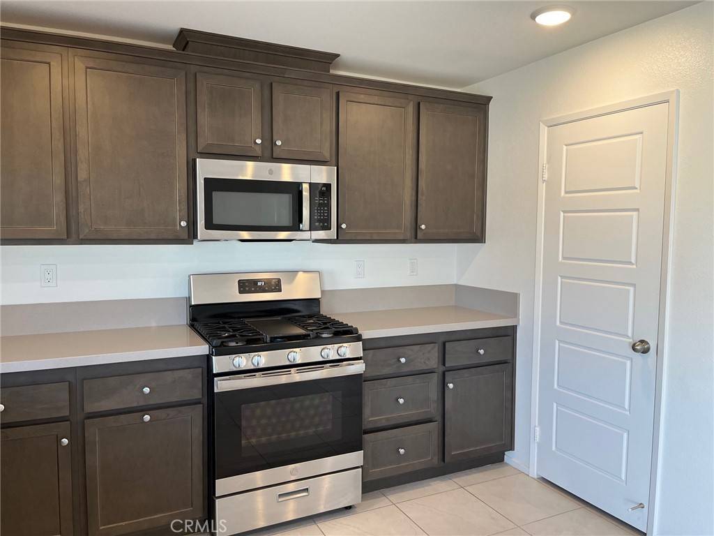 Lake Elsinore, CA 92530,32957 Pacifica PL