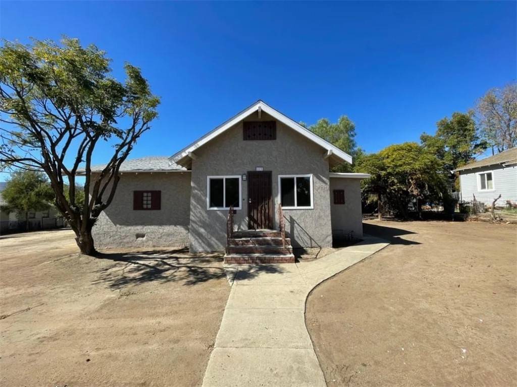 Lake Elsinore, CA 92530,113 N Poe ST