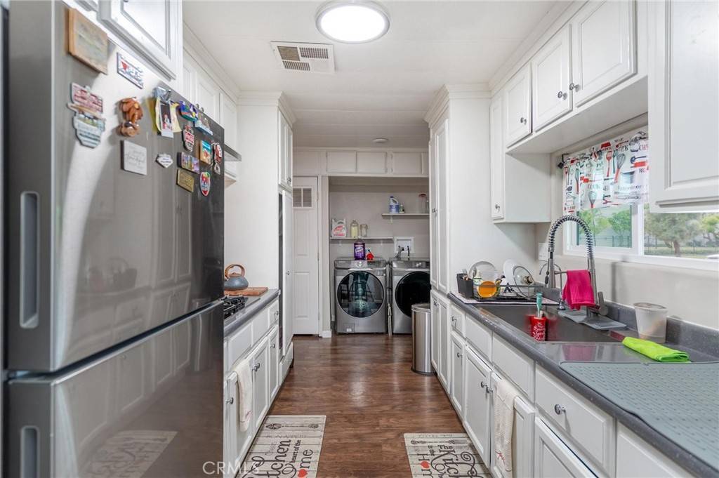 Corona, CA 92879,777 S Temescal ST #1