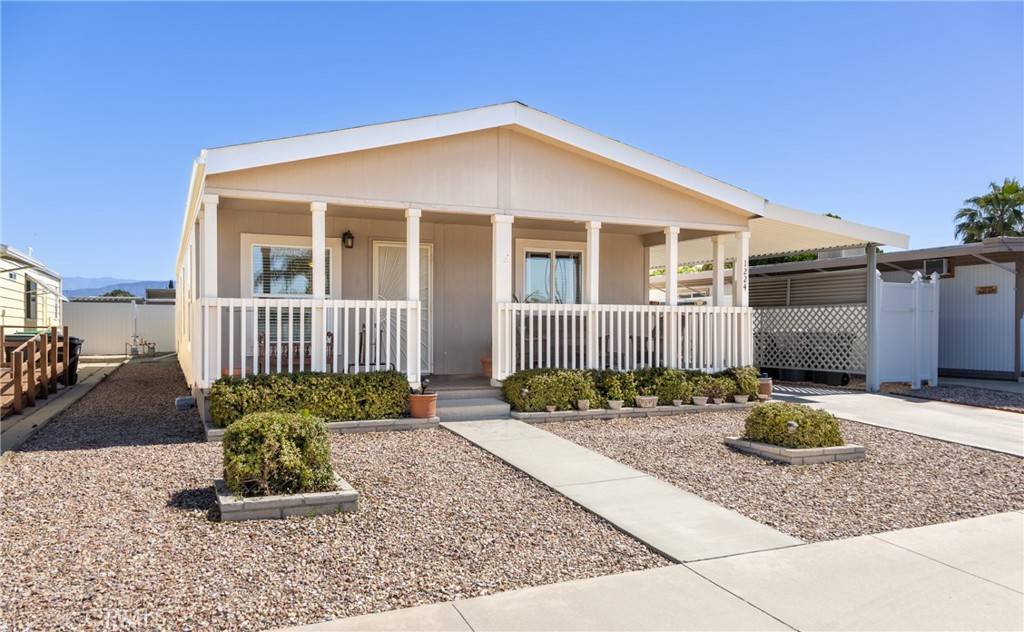 Hemet, CA 92543,1224 W Johnston AVE