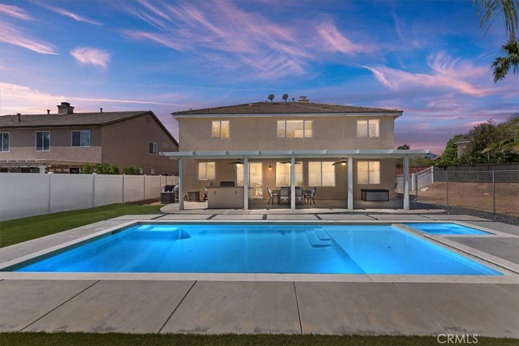 Murrieta, CA 92563,26273 Palm Tree LN