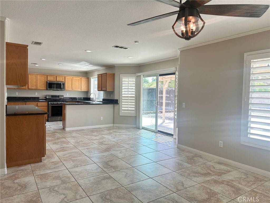 Murrieta, CA 92563,40606 Cartier ST