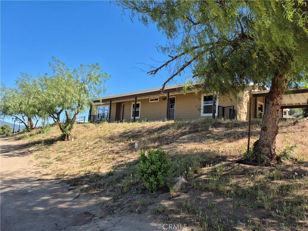 Anza, CA 92539,39644 Howard RD