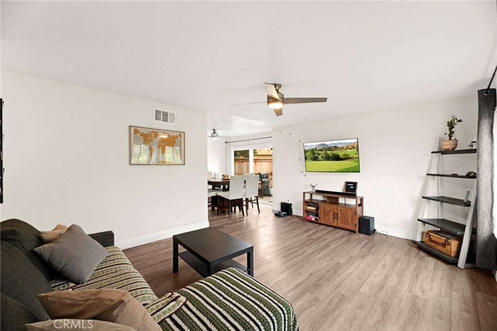Vista, CA 92084,1157 Madera LN #15
