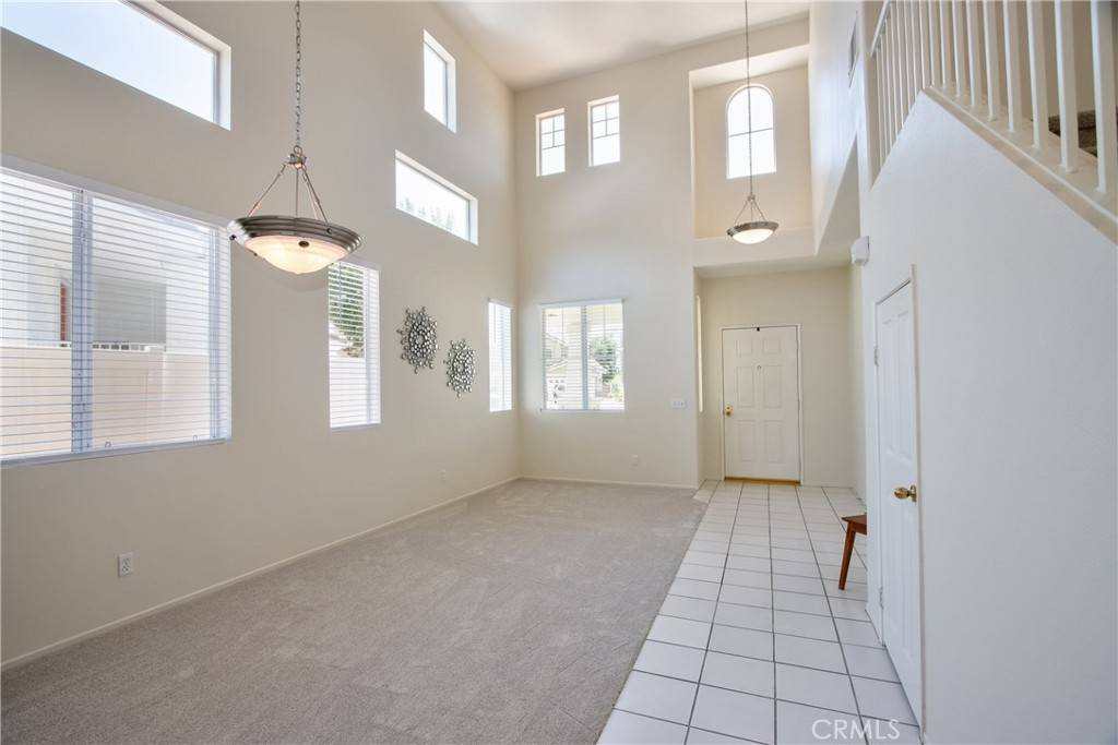 Murrieta, CA 92562,23794 Marin CT