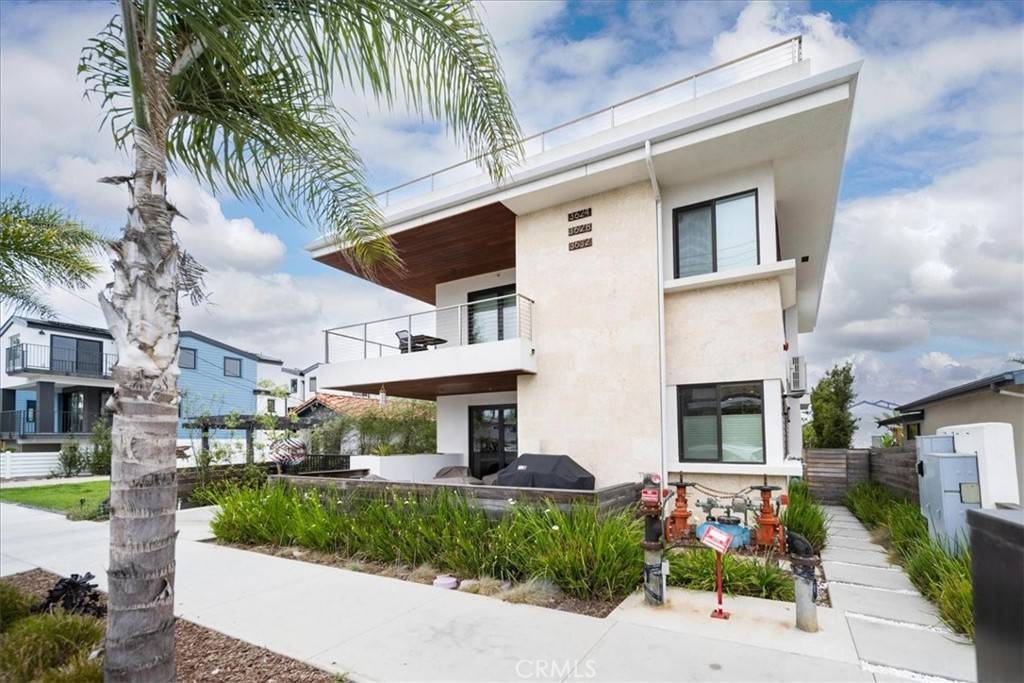 Carlsbad, CA 92008,3632 Garfield ST