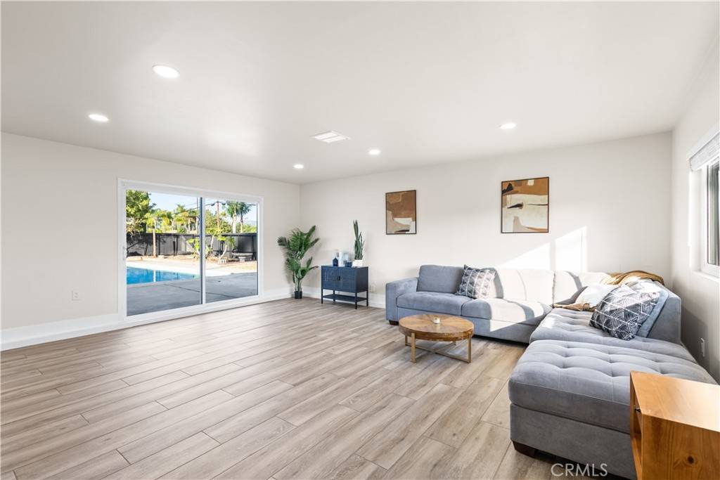 Escondido, CA 92027,804 Daisy ST