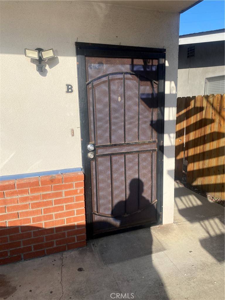 Oceanside, CA 92054,141 S Myers ST #B