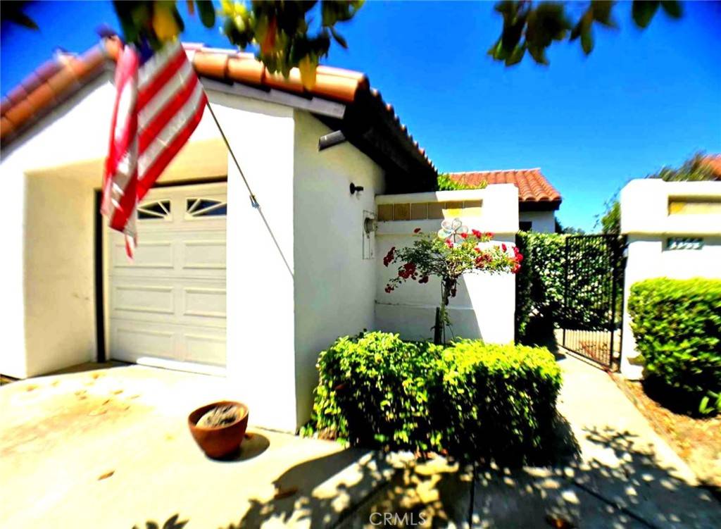 Fallbrook, CA 92028,1744 Woodlark LN