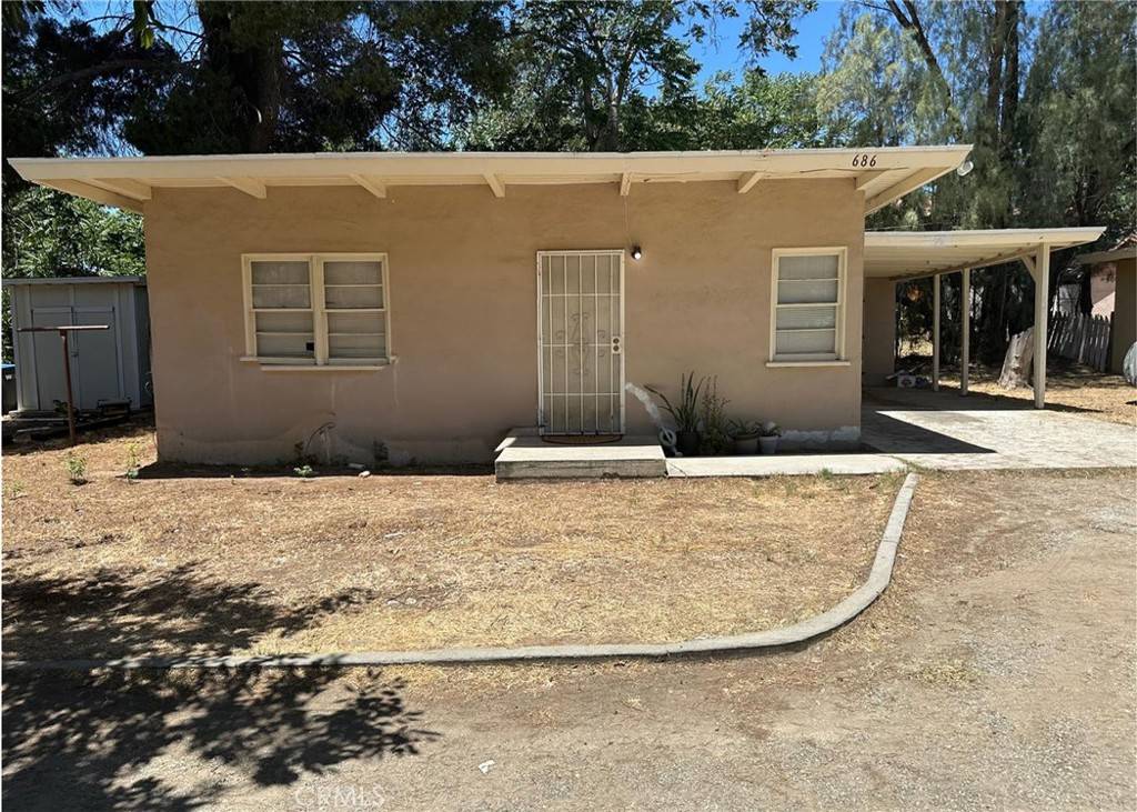 Banning, CA 92220,688 W Nicolet ST