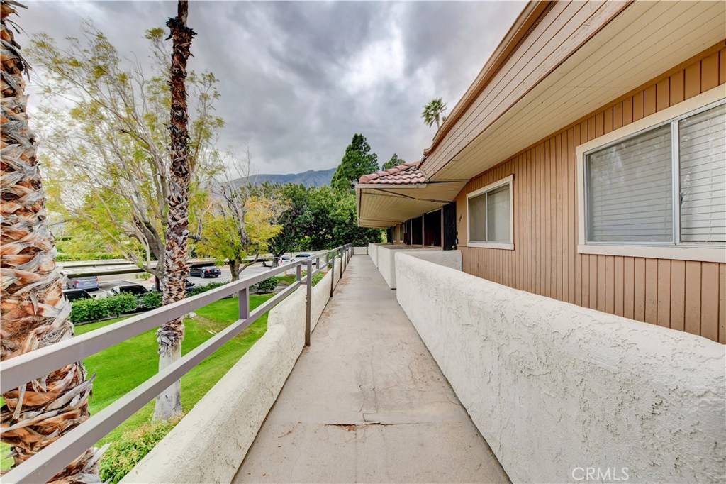 Palm Springs, CA 92262,470 N Villa CT #204