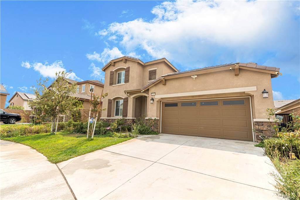 Fontana, CA 92336,15537 Fennel PL