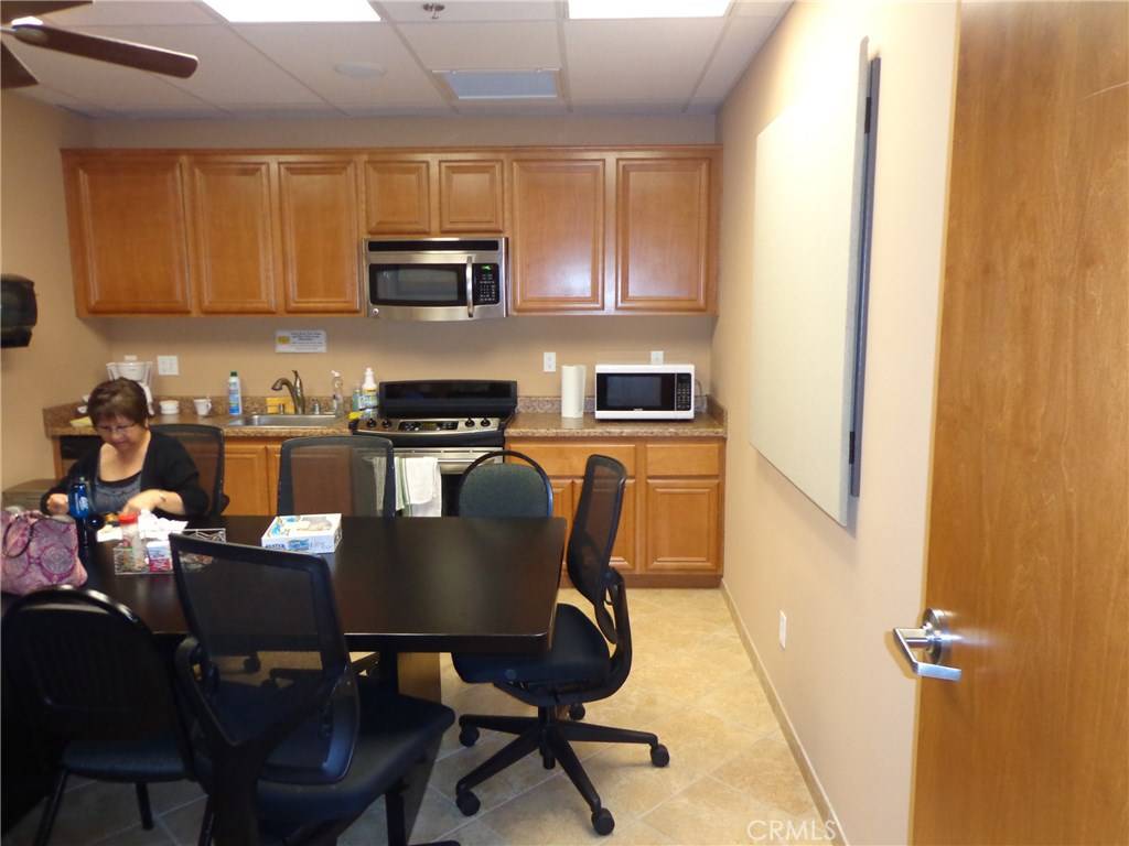 San Bernardino, CA 92408,1505 S D ST