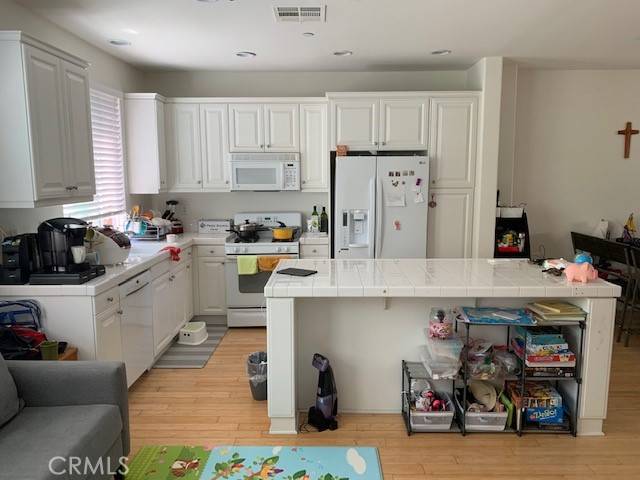 Fullerton, CA 92833,2143 Cittadin DR