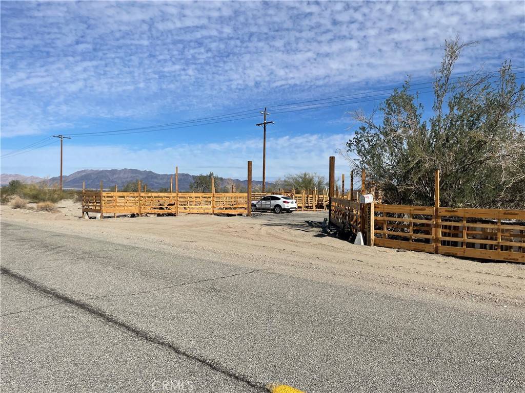 Desert Center, CA 92239,25550 Kaiser RD