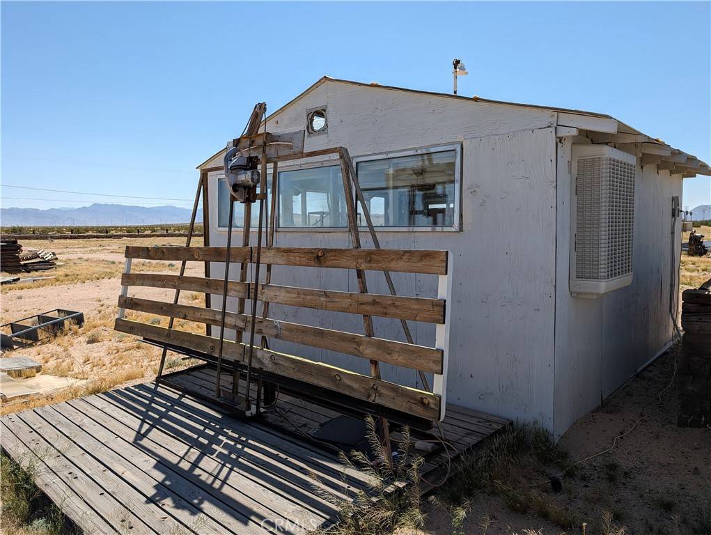 46330 Cherokee RD Newberry Springs, CA 92365