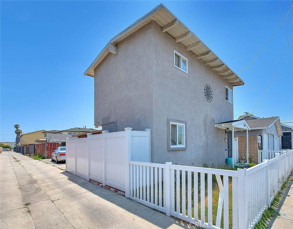 Wilmington, CA 90744,710 N Neptune AVE
