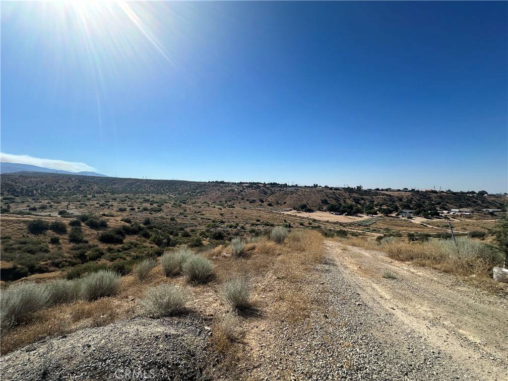 Hesperia, CA 92345,0 Caliente RD