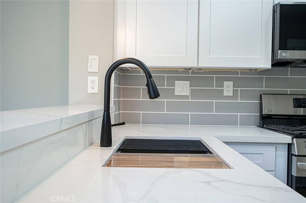 26 Ericson Aisle Irvine, CA 92620