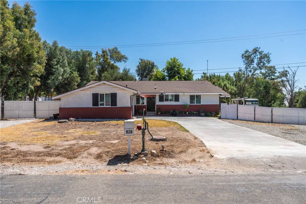 Devore, CA 92407,925 Knoll