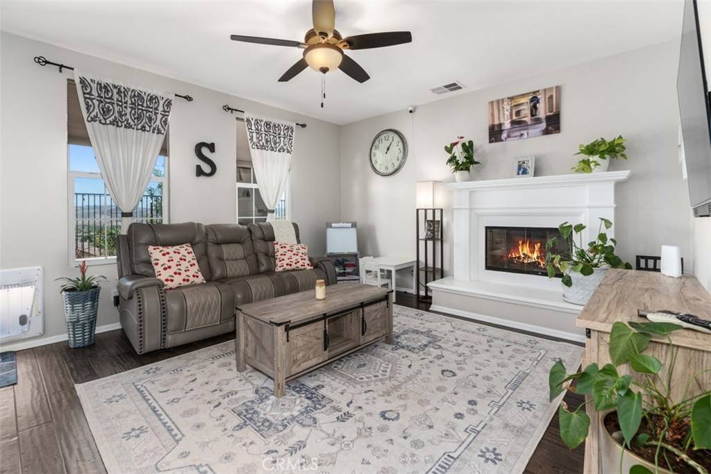 Oceanside, CA 92057,1105 Breakaway DR