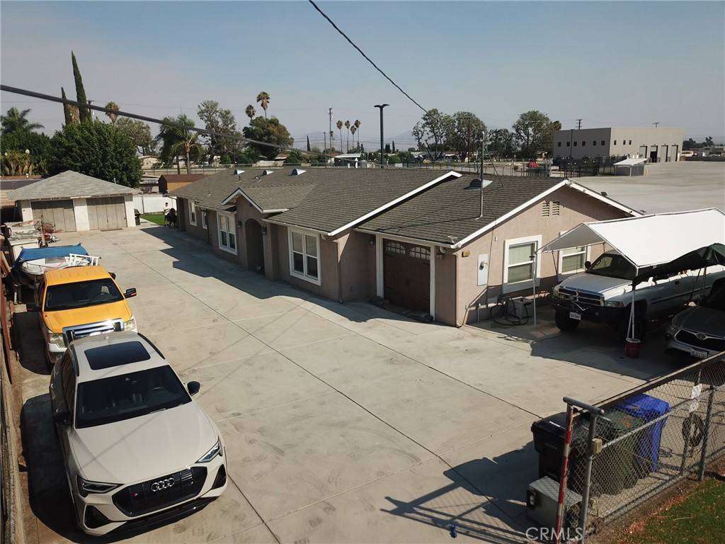 Bloomington, CA 92316,10693 Valencia ST