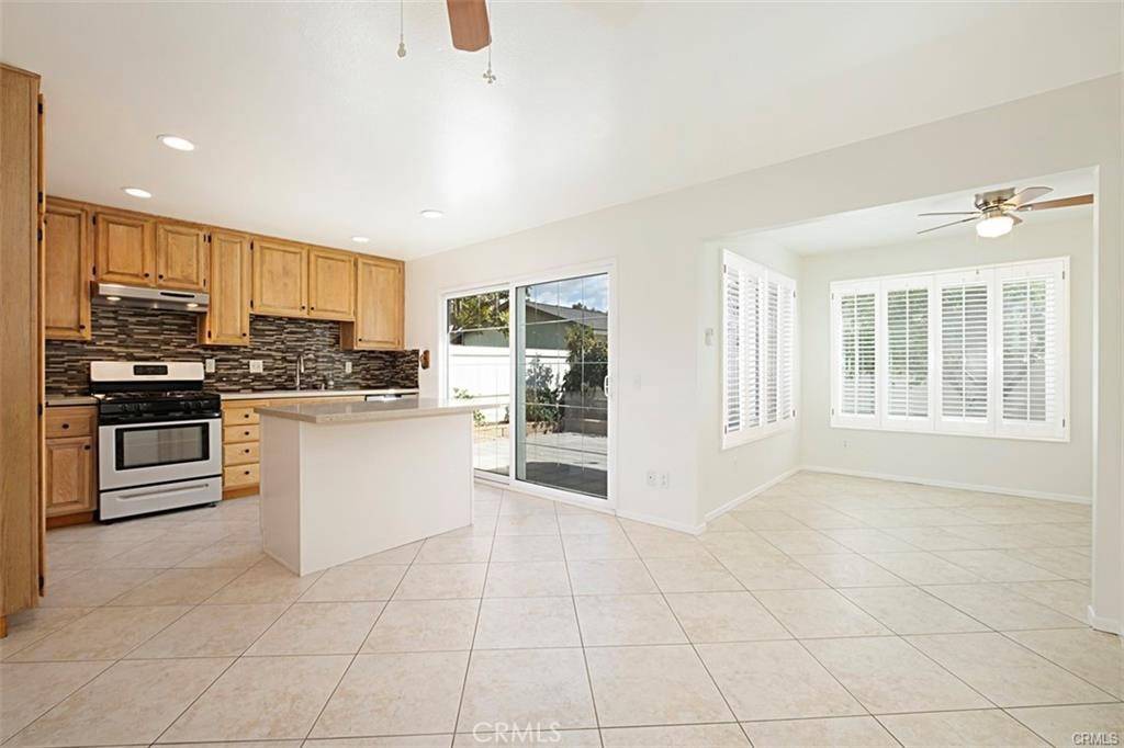 Yorba Linda, CA 92886,6812 Rocky Grove CT #11