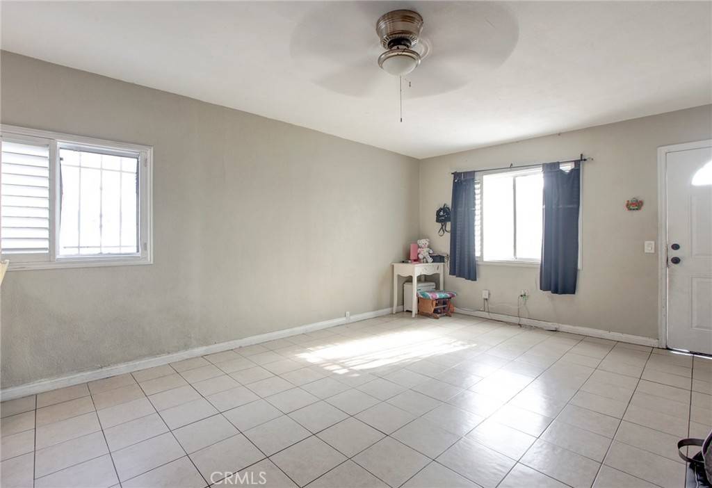 Los Angeles, CA 90003,331 W 92nd ST